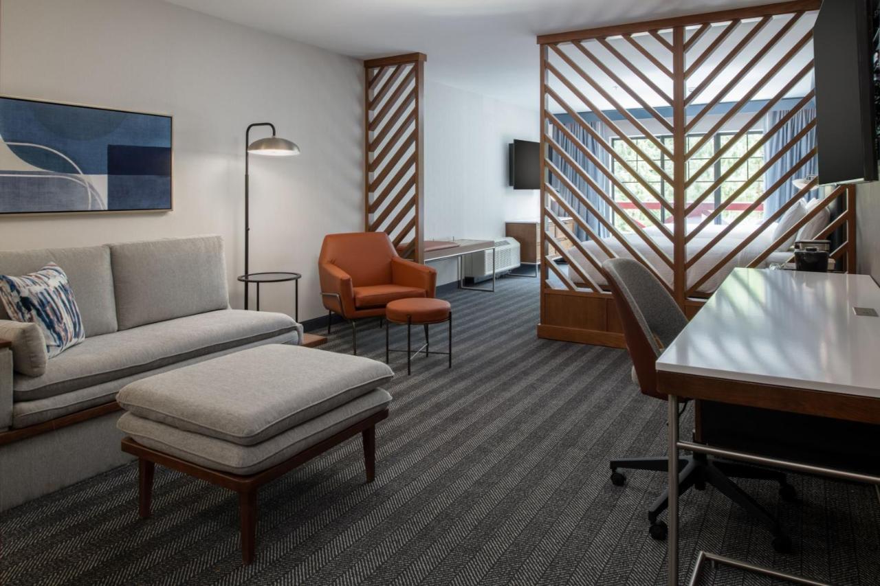 ホテル Courtyard By Marriott オリンピア エクステリア 写真